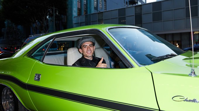 Hey, girls! https://t.co/76Nx0KA3HB