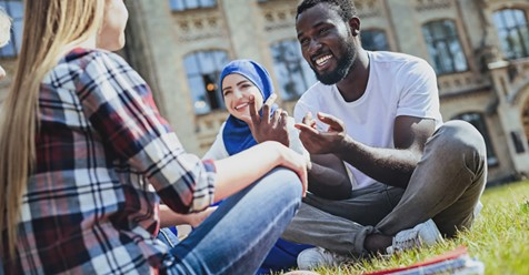 Hiiop #Tampere! Tule vapaaehtoiseksi auttamaan maahanmuuttajia tutustumaan suomalaiseen yhteiskuntaan ja hoitamaan arkisia askareita!

Lue lisää: hiiop100.fi/tehtavat/4352
<a href="/sprtampere/">Punainen Risti Tampereen osasto</a> #vapaaehtoistoiminta #maahanmuuttajat