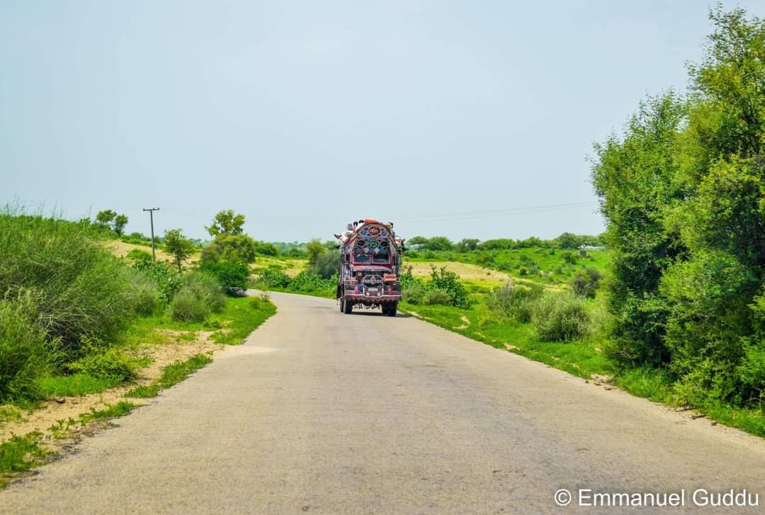 azmatsoul's tweet photo. اور جب ترپارکر کے صحرا کا حسن خوبصورتی کے حدود کو کراس کر جاتا ہے
#BeautifulPakistan #Pakistan
#Tharparker #deasrt https://t.co/PxAvs7uKW9