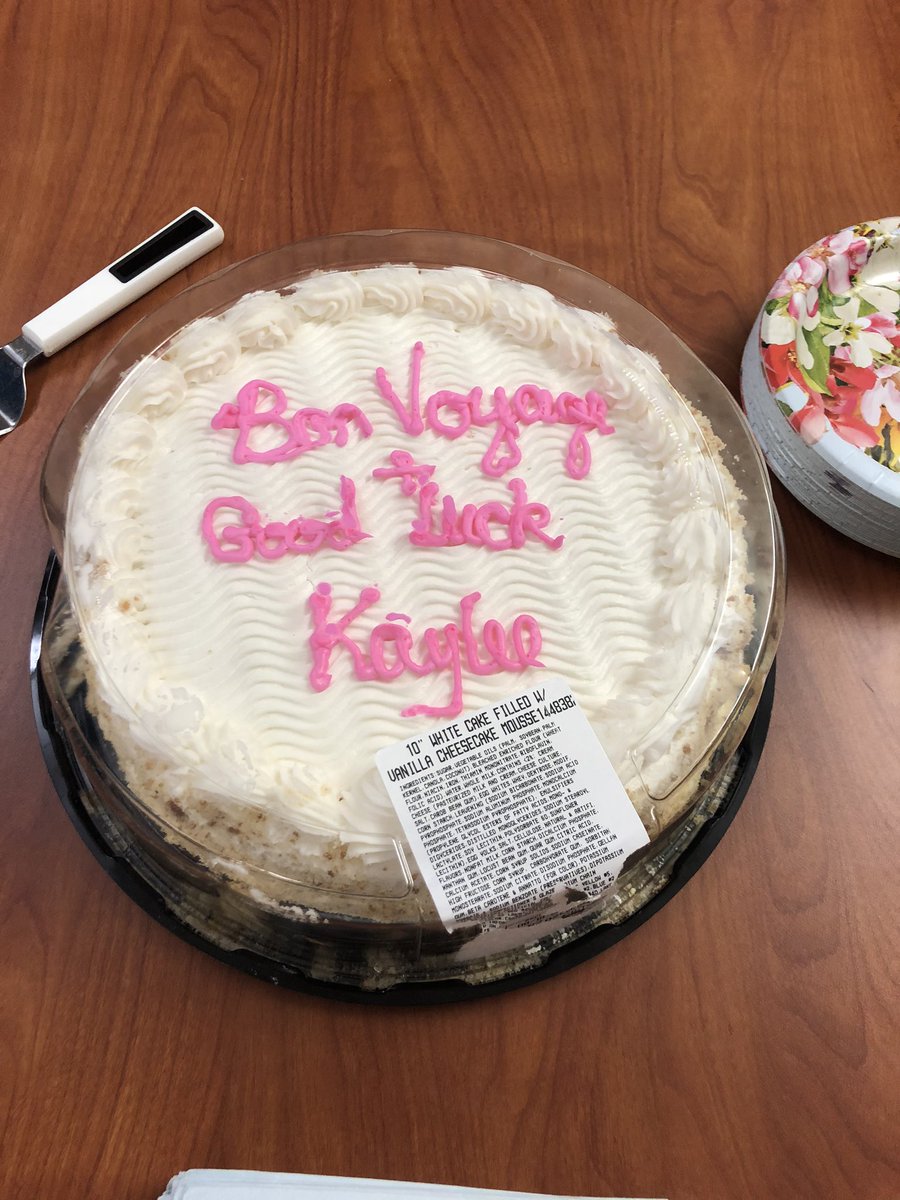 Kaylee_Adamson's tweet photo. Today was my last day with my VA family I’m gonna miss them so dang much ❤️😭 https://t.co/jMlIlfK5WS