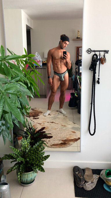 Sweaty balls anyone? https://t.co/HYyIO1QeYM