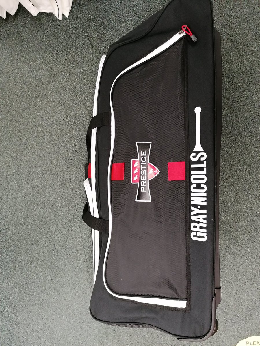 COMPETITION TIME - To have the chance of winning the stunning @graynics Prestige wheelie bag just follow us, re tweet and like this post. The draw will be made on Sunday 23rd August. #goodluck #onestopcricketshop