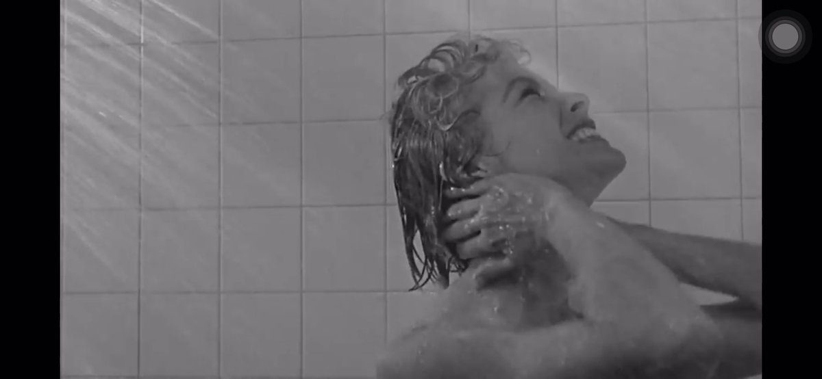 Oh and maybe shower scene was also a subtle  #Psycho reference #ItsOkayToNotBeOkay #AlfredHitchcock