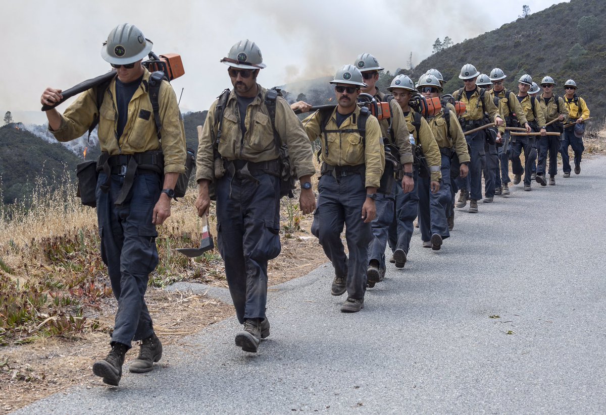 Day 2 of the River Fire, which has consumed over 4,000 acres with only a 10% containment as of this morning. The resilience I’ve seen from firefighters and people that live near the fire is truly inspiring. Thank you to the over 500 firefighters continuing to battle this fire.