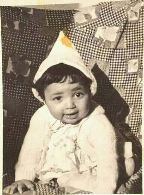 صورتي أيام الطفولة البريئة