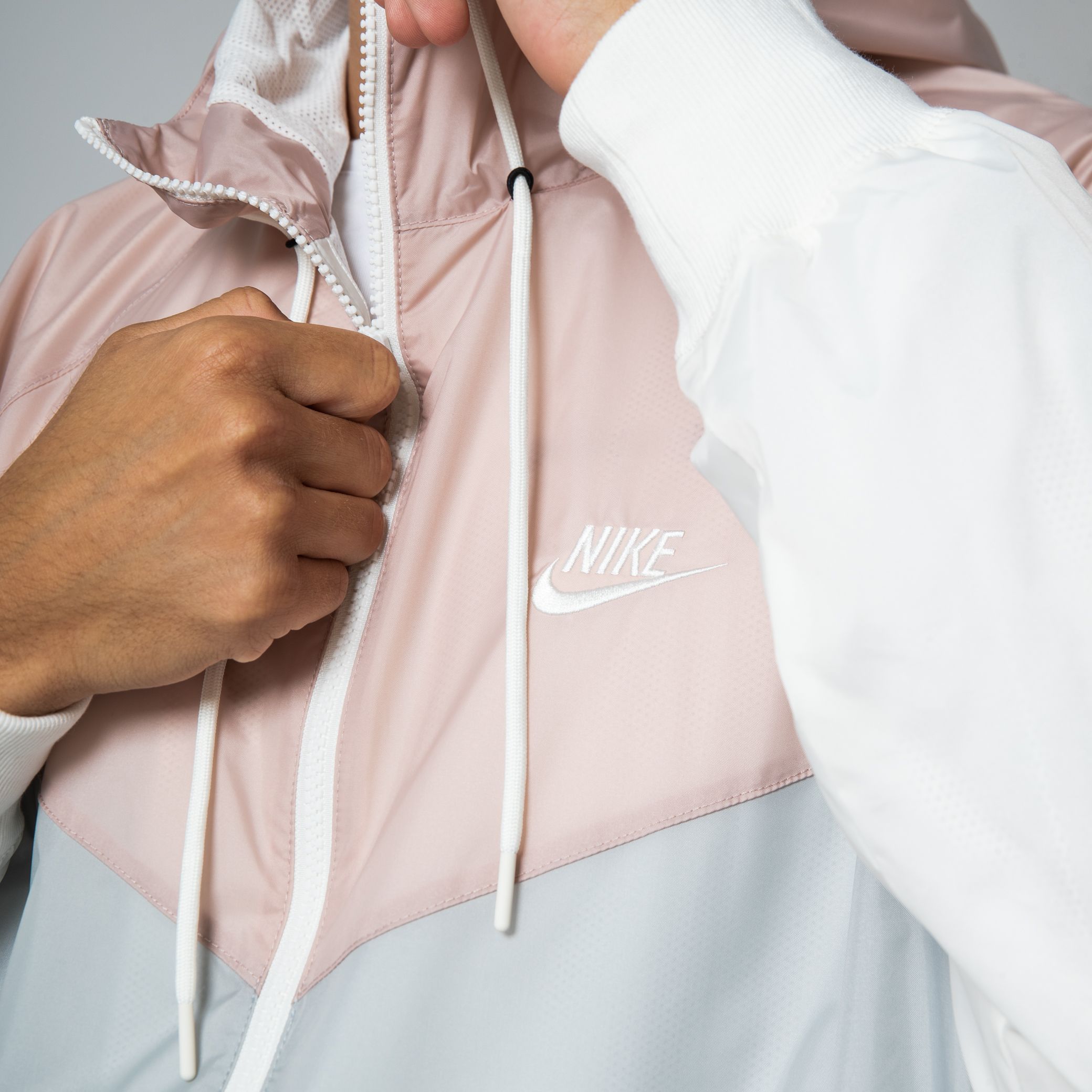 Nike sportswear online windrunner ar2191