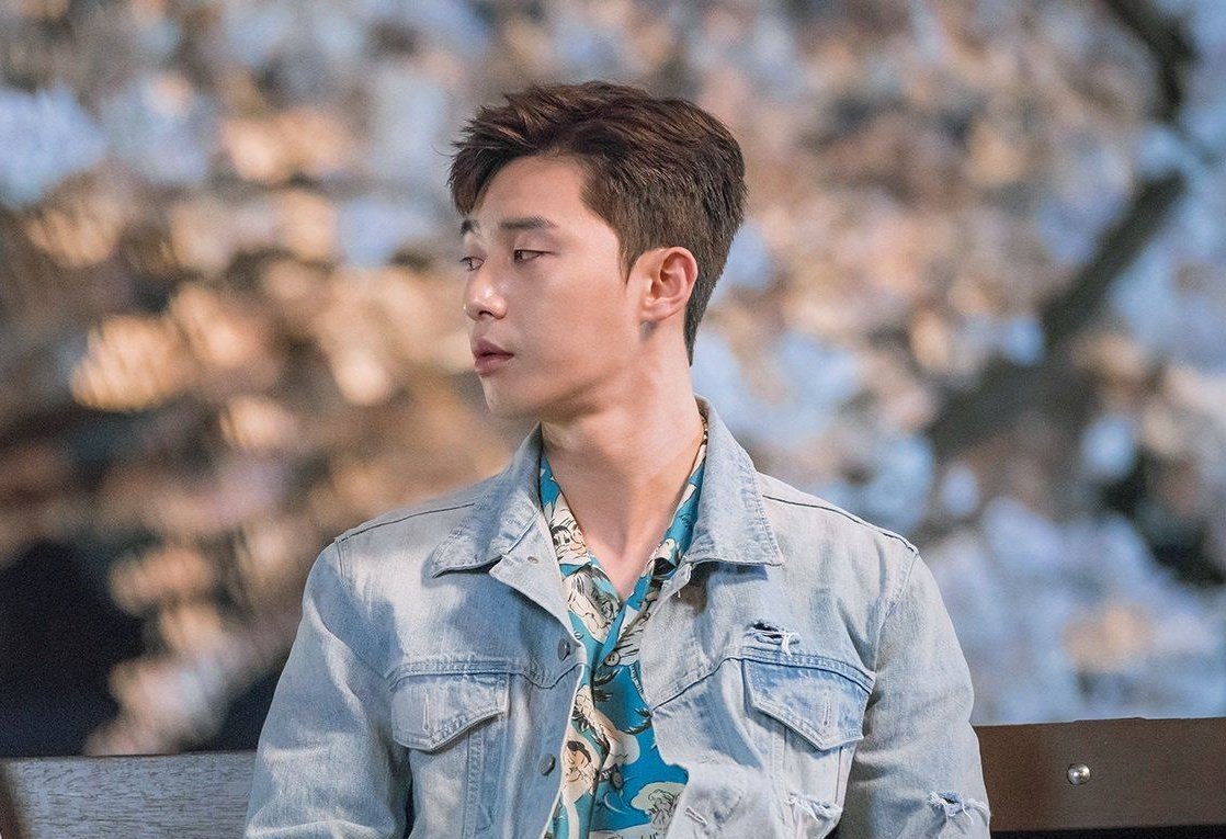 - Park SeojoonI would considered his breakthrough role in Fight My Way and the movie midnight runners (29 years old)-He secure his hallyu status in Itaewon Class imo bcs even my non-kdramafan friend know him from IC (He was 32 years old)