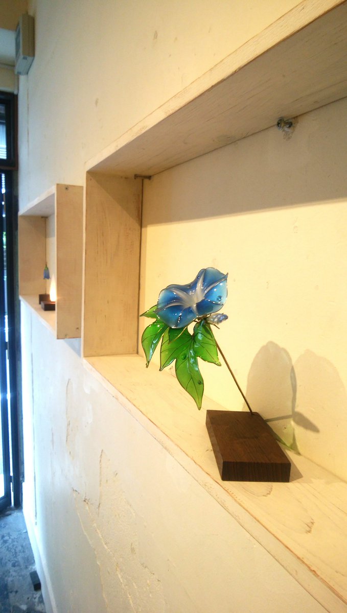 sakae_e's tweet photo. 個展初日無事終了いたしました。
暑い中ご来場いただきありがとうございました！！ https://t.co/Qgrn2El3jA