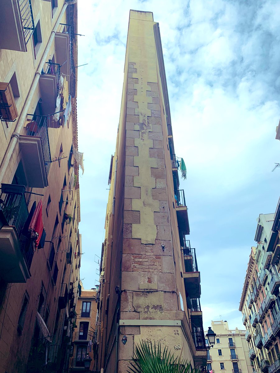 EricLaviage's tweet photo. Riu-te’n del Flatiron. https://t.co/MMUfKnRyqv