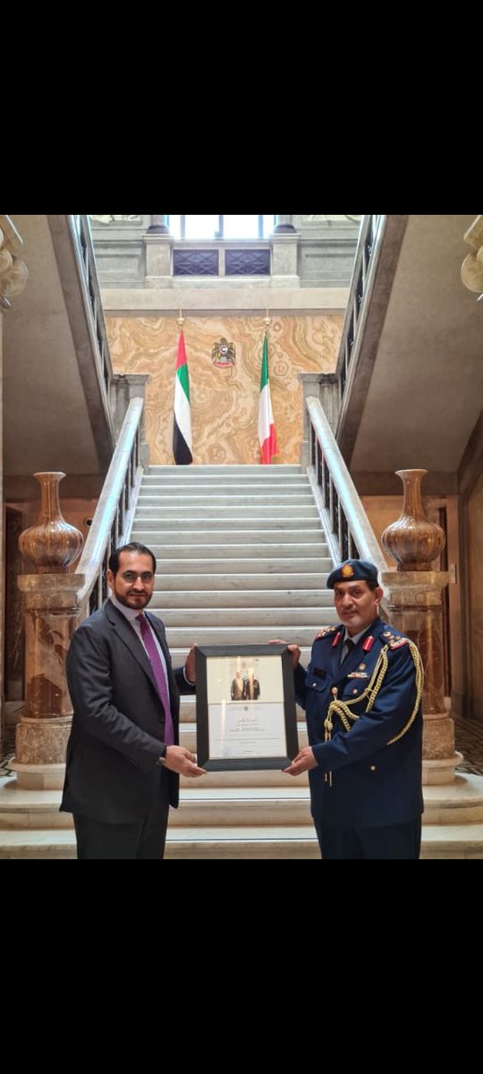 UAEembassyrome's tweet photo. #روما // اقام سعادة عمر الشامسي سفير الدولة في إيطاليا بحضور موظفي السفارة والملحقية العسكرية حفلا لتكريم سعادة العميد جمال العامري الملحق العسكري في إيطاليا وذلك لانتهاء فترة عمله كملحق عسكري في روما . https://t.co/Gv2CCFehdx