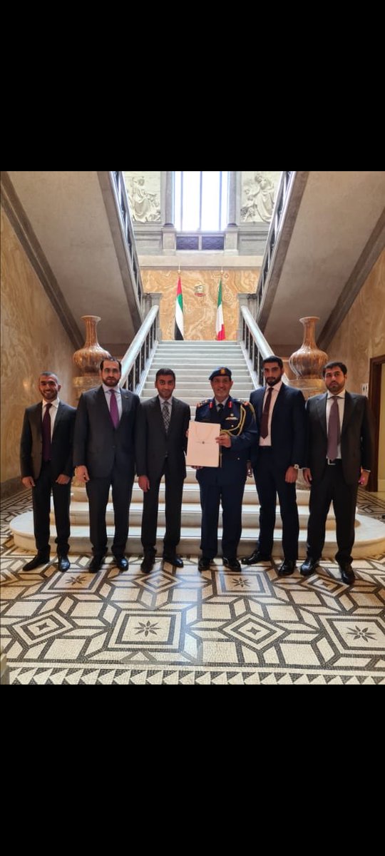 UAEembassyrome's tweet photo. #روما // اقام سعادة عمر الشامسي سفير الدولة في إيطاليا بحضور موظفي السفارة والملحقية العسكرية حفلا لتكريم سعادة العميد جمال العامري الملحق العسكري في إيطاليا وذلك لانتهاء فترة عمله كملحق عسكري في روما . https://t.co/Gv2CCFehdx