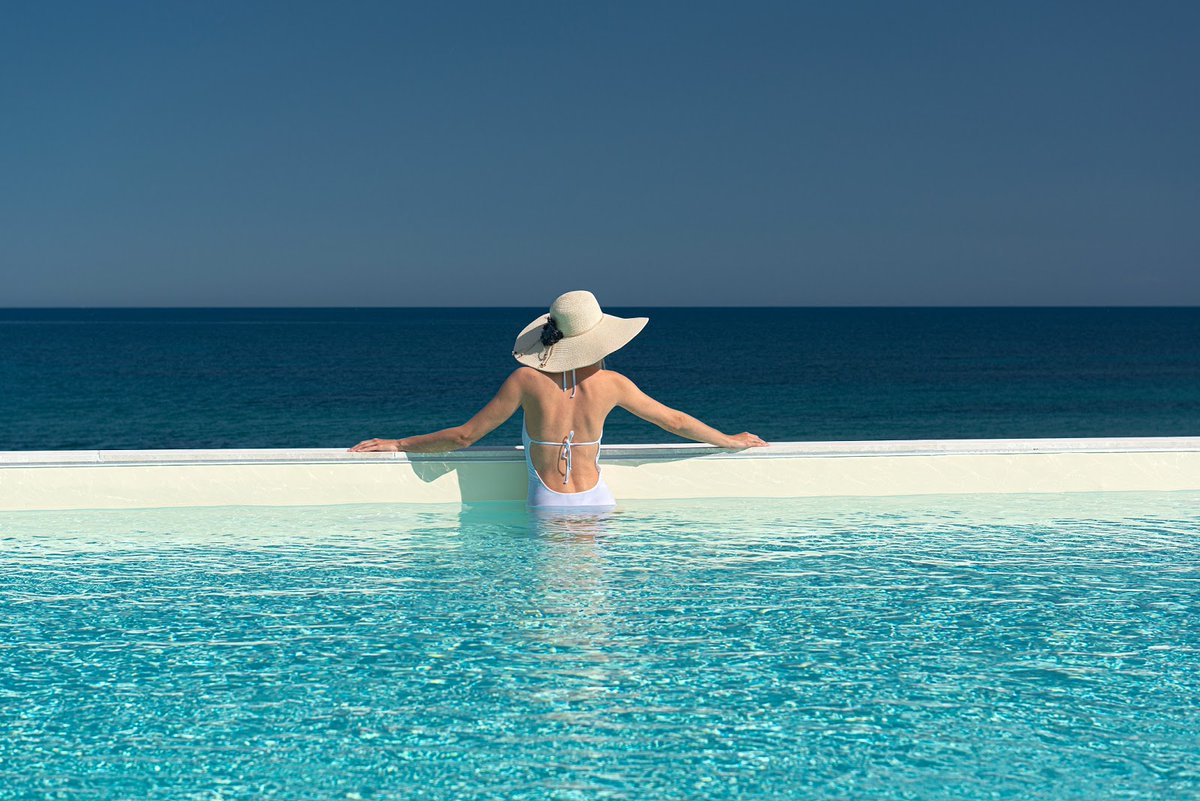 Forte_Village's tweet photo. Shades of inspiring, calming blue. Absolutely irresistible. https://t.co/hvRWSPKck7