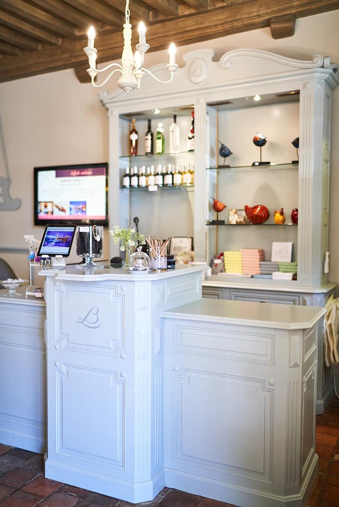 La boutique Bernard Loiseau à #Saulieu dévoile ses nouvelles couleurs et est ouverte tout l'été, bien-sûr ! 😀

Commandez notre gamme exclusive de produits en ligne : boutique-loiseau.com 

#boutiquebernardloiseau #epiceriefine <a href="/MoutardesFallot/">Moutardes Fallot</a> <a href="/GabrielBoudier/">Gabriel Boudier</a> <a href="/MulotPetitjean/">Mulot et Petitjean</a>