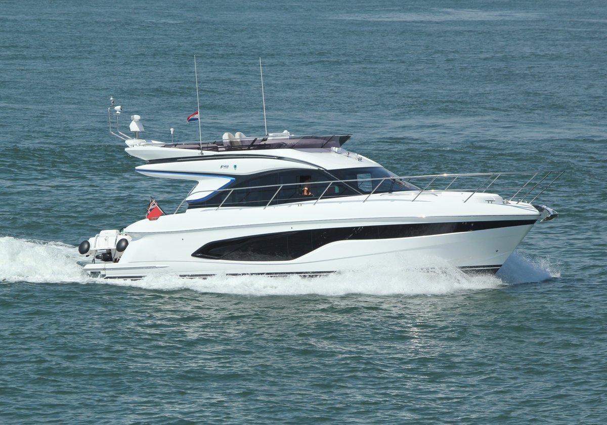 Dutchyachting's tweet photo. A 14.35m/ 47’1” #Princess #F45 and 24.67m/ 80’9” #Princess #Y78 on its way to #Rotterdam. Photos by A.J. Oostdijk. https://t.co/WGVTpf8B2M