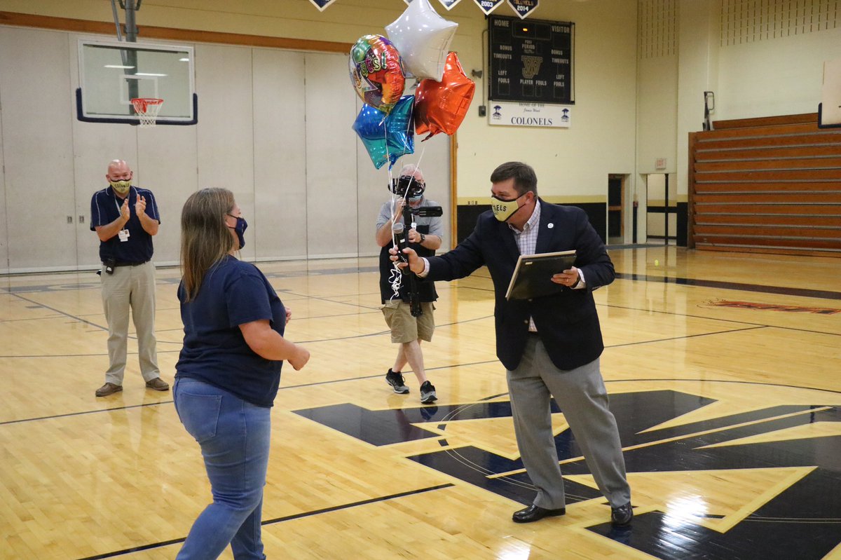 DaveSovine's tweet photo. What a great way to start the 2020-21 Teacher Workweek!   Congratulations to our @fcpsk12 Teacher of the Year, Mrs. Shannyn DeHaven (Math Teacher at James Wood High School). https://t.co/Q2HG5Keqbi