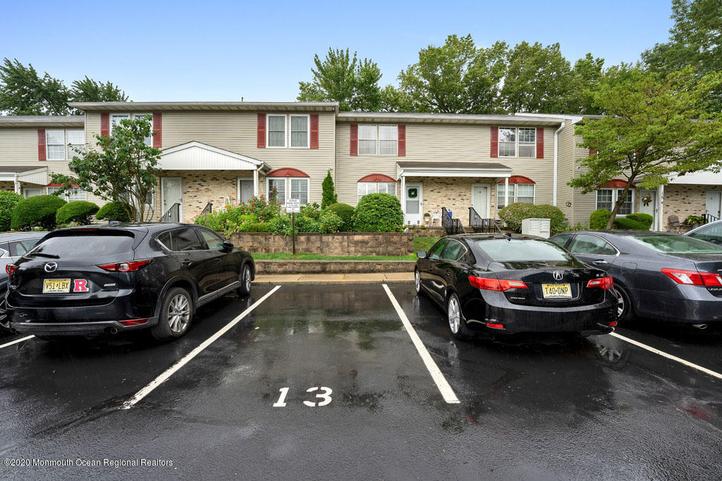 KCSellsNJ's tweet photo. New Listing! $255,000.00, 2BR, 1BA, 82 Cliffwood Avenue #13, CLIFFWOOD, NJ 07721, Full Details https://t.co/Mmah8jxtJ0 https://t.co/q9wHM9ISs5