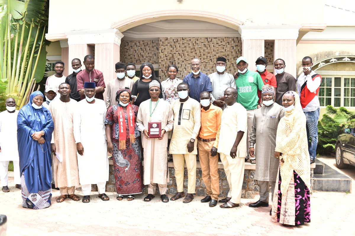 NewmapGombe's tweet photo. Tangale Waja Students Association (TAWASA) has given an award of excellency to the Gombe State NEWMAP Project Coordinator, Engr. Mohammed Garba for his humanitarian services. https://t.co/PhALZ2CxWV