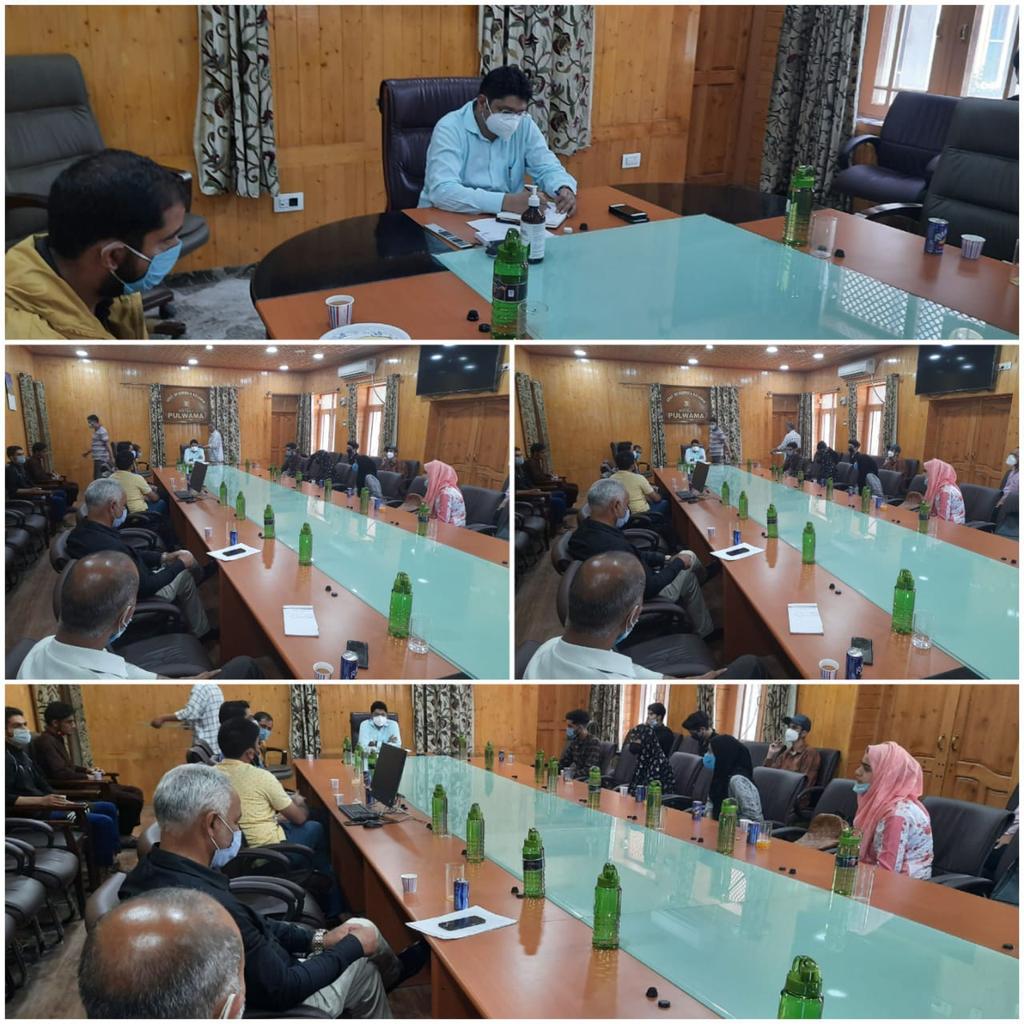 Deputy Commissioner Pulwama tweet media