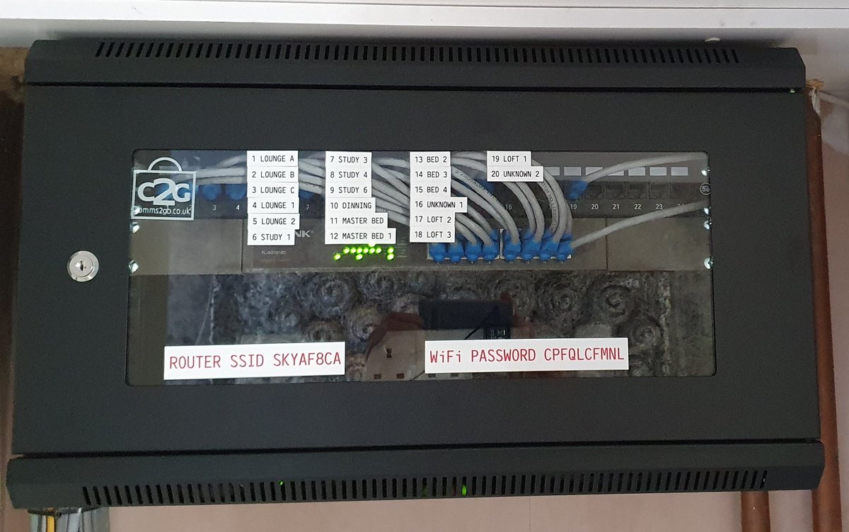 SPEC_Electrical's tweet image. Sorting out a network after the last sparky didn't meet the mark😁 #dothejobright #scardifields #cat6