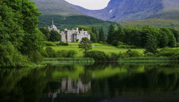 Inverlochy Castle tweet media