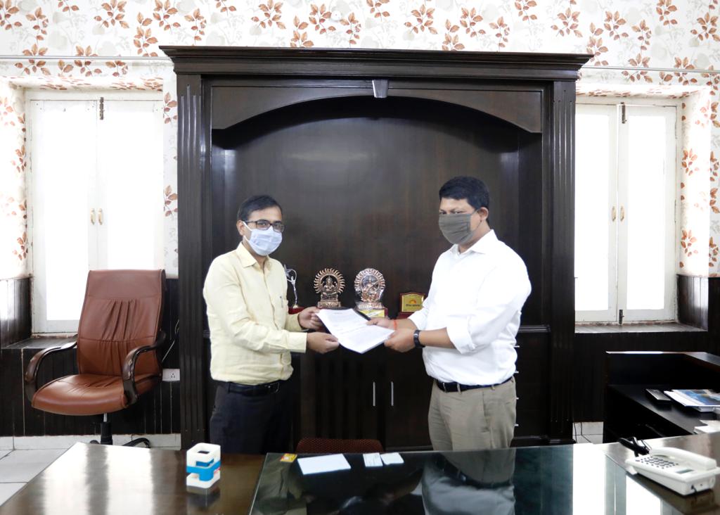 Took over charge of Vice Chairman, Prayagraj Development Authority from dear friend and batchmate, TK Shibu.