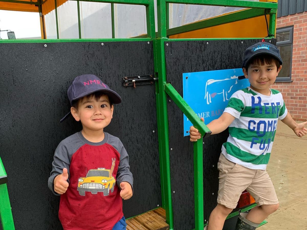 farmerbarnes's tweet photo. Family Farm Tours to Farmer Barnes Dairy - Book Now - https://t.co/NxT0iosn1L https://t.co/I7Akgfcp9v
