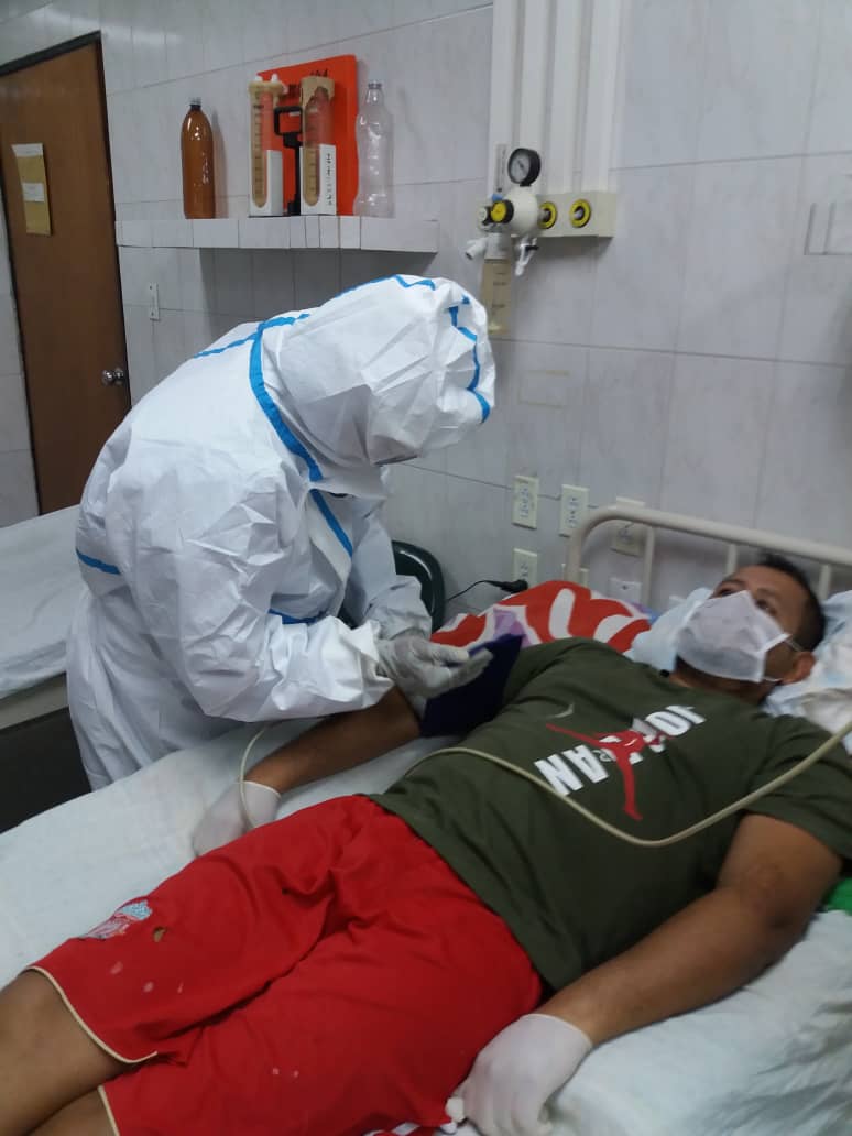 Nos mantenemos firmes desde Mérida en la atención a pacientes con covid 19.#MisionMedicaCubanaMerida
#26deJulio
#CubaCoopera
#CubaPorLaSalud
#Cuba
#CubaSalvaVidas
#SomosContinuidad 
<a href="/cuba_coopera/">CubaCoopera</a>
<a href="/Cubacoopera_Ve3/">Misión Médica Cubana en Venezuela</a> <a href="/MINSAPCuba/">Ministerio de Salud Pública de Cuba</a> <a href="/DrReinoldgm/">Dr. Reinol García Moreiro</a> <a href="/japortalmiranda/">José Angel Portal Miranda</a> @JulitoVenCMérida.