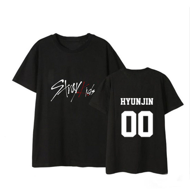 StrangerMerch's tweet photo. Stray Kids Merch in Stock with FREE Worldwide Shipping: https://t.co/I2NKSOlP1z

#straykids #skz #bts #kpop #twice #ateez #miroh #seventeen #bangchan ##Seungmin #bts #twice #blackpink https://t.co/4OgfRdJywL