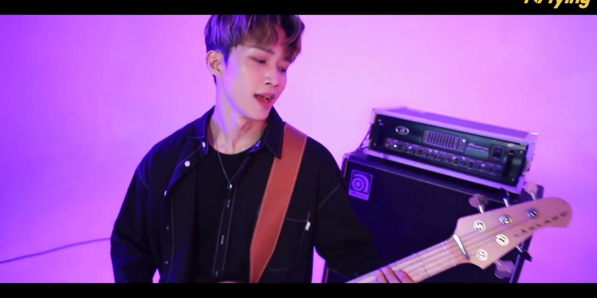 tapp1ng's tweet photo. this Dongsung will be the dead of me🤧💜 https://t.co/aqWvrRyLxZ