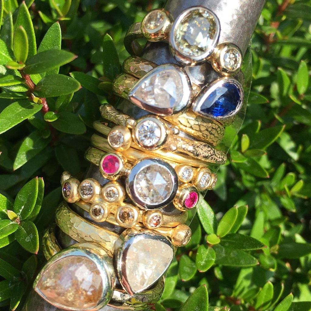 kathlibbert's tweet photo. We are delighted to be showcasing these dazzling diamonds by Malcolm Morris🤩
Email: info@kathlibbertjewellery.co.uk for more info or to arrange your own personal shopping experience!
#diamondstack #showmeyourrings #altbride #goldrings #finejewellery #supportthemakers #shoplocal https://t.co/fUOzgfL3Pa