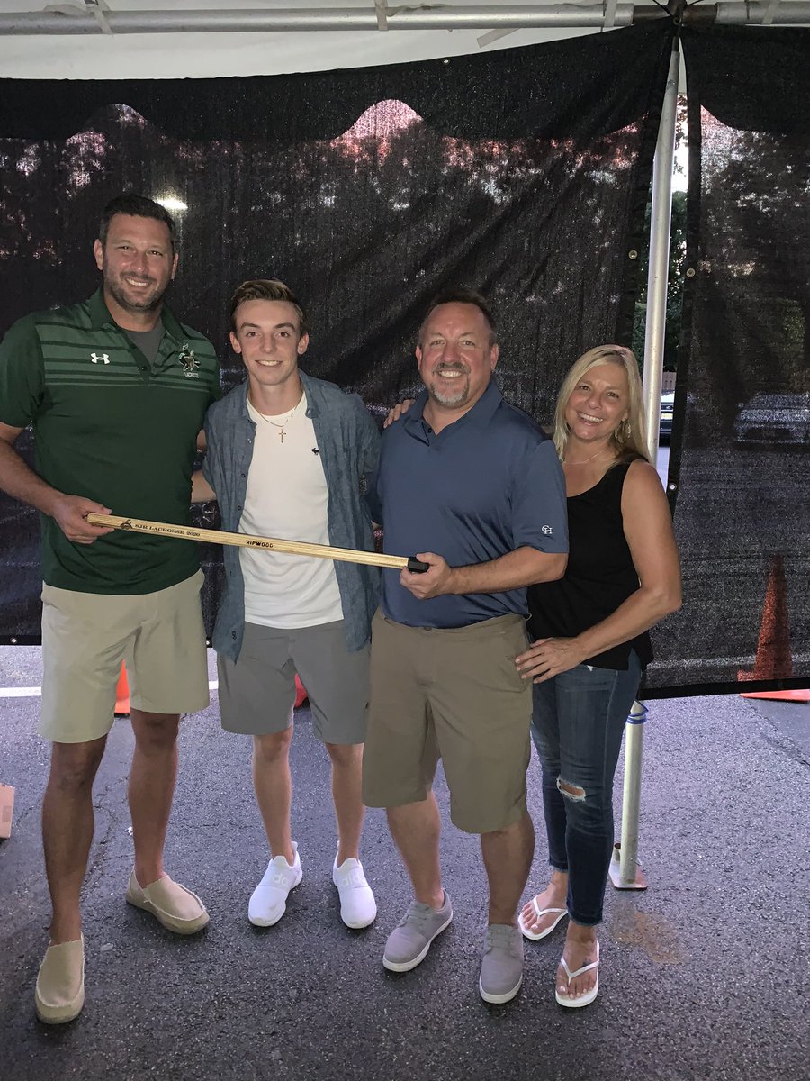 sjrlax's tweet photo. Best of luck to these great young men as they move on to the next chapters of their lives! You will be sorely missed! @rob_zev14 @dylan_auerbach @TroySantise @Travisalderton https://t.co/k0xq3MFtlm