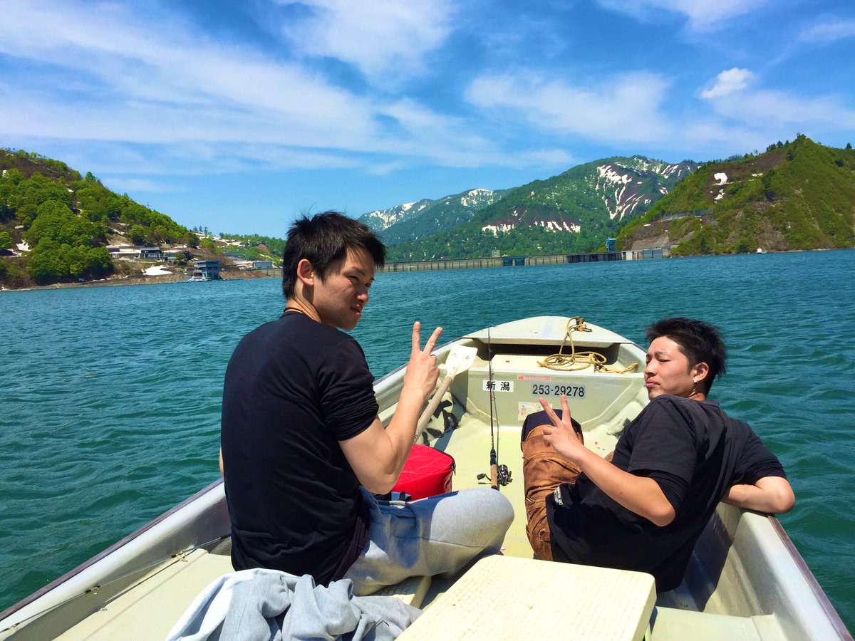 YSuperCool's tweet photo. 息子と息子の友達とハゲの親父で
秘境釣り🎣

いい空気だったなぁ〜😊
って写真です👍 https://t.co/sgzgdeM9Nc