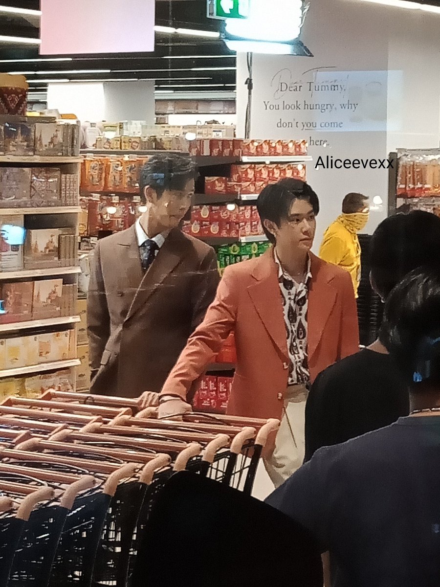 bubble_jackie's tweet photo. ตามไปดูๆ ดมๆ มาแถวบ้าน ใจเต้นตึ้กตั้ก 
#จังหวะหัวใจนายสะอาด https://t.co/n5L3lXCrPe
