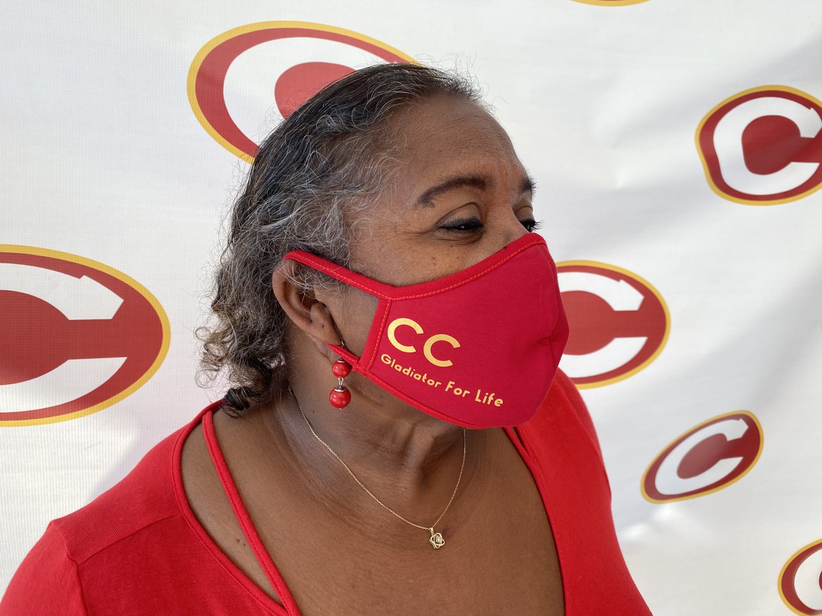 clarkecentral's tweet photo. CCHS's own Ms. Linda "Tell Somebody You Love 'Em" Glenn is practicing safety guidelines in style.  Go Glads!!! #clarkecentral #gladiatorforlife https://t.co/x9o67sNWbj