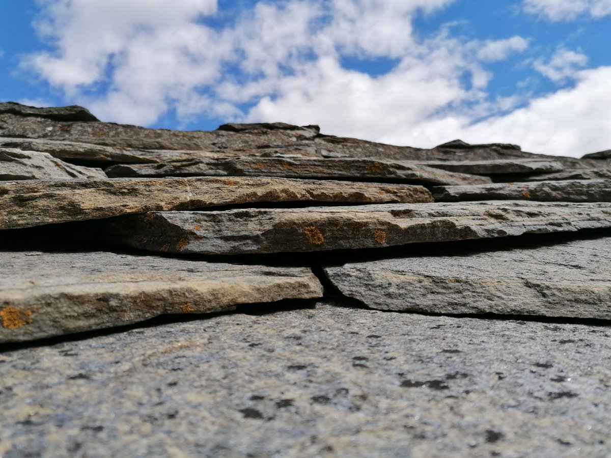 Ursula2700's tweet photo. #baita #tegole #photography https://t.co/nZKVi6iT5j