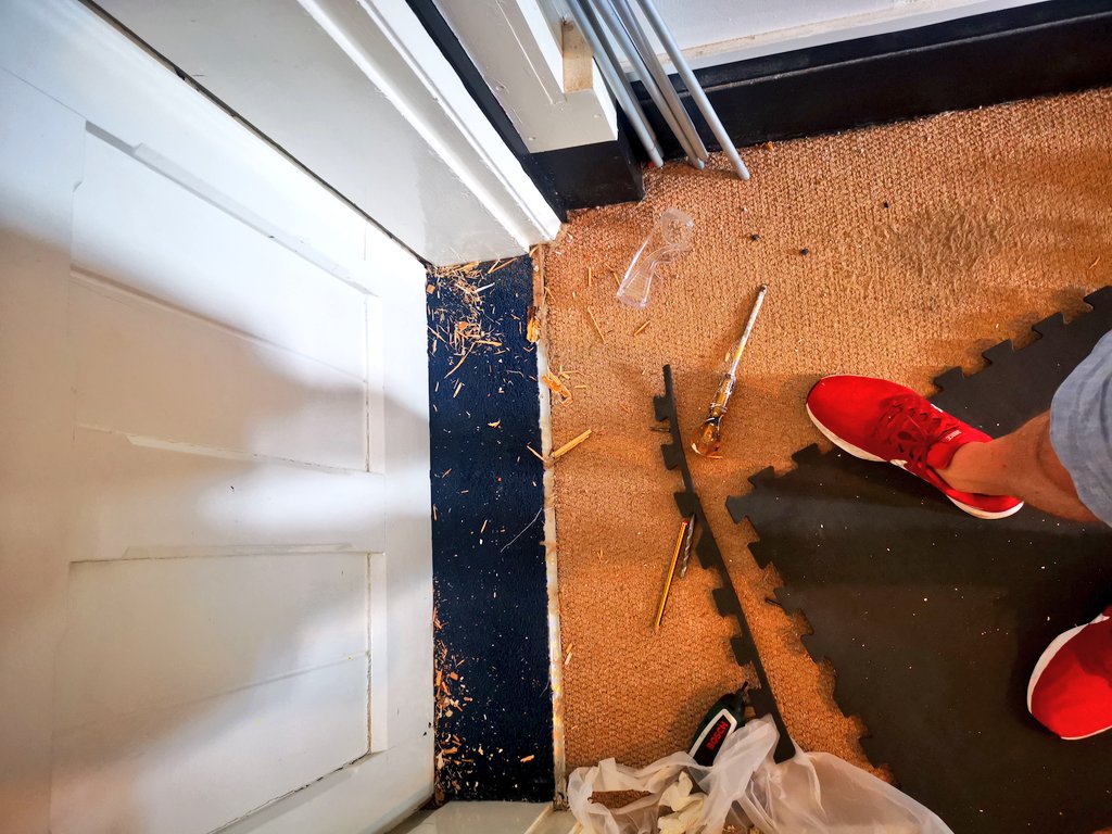 joncampling's tweet photo. View all done my studio door Now opens out into the hallway not into the studio this is very important for reasons that will become clear in a later tweet.

And the good news is I hardly made any mess at all lol.

#DIYRegis
#StudioUpgrades https://t.co/0CXcDEyJ3j