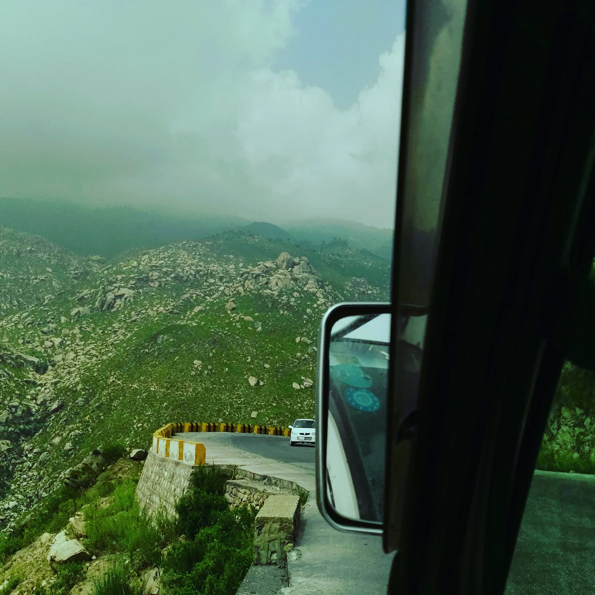 Maqsood31989015's tweet photo. #buner #mahool https://t.co/iXrmfoj5DV