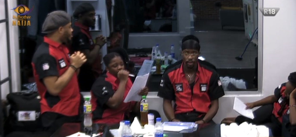 BBNaija's tweet photo. Reply with the image of your team.

#BBNaija #BBLiveBlog
https://t.co/CCARgxFnr8
Brought to you by @AirtelNigeria . https://t.co/ijmufu8wmj