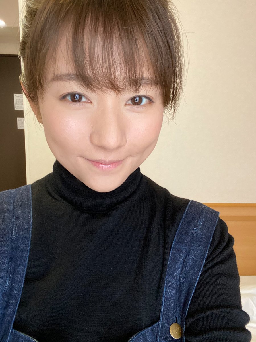 木村文乃official そいや カレンダーもうちょっと待ってて下さい 来年用にはしたいなって頑張ってまーす