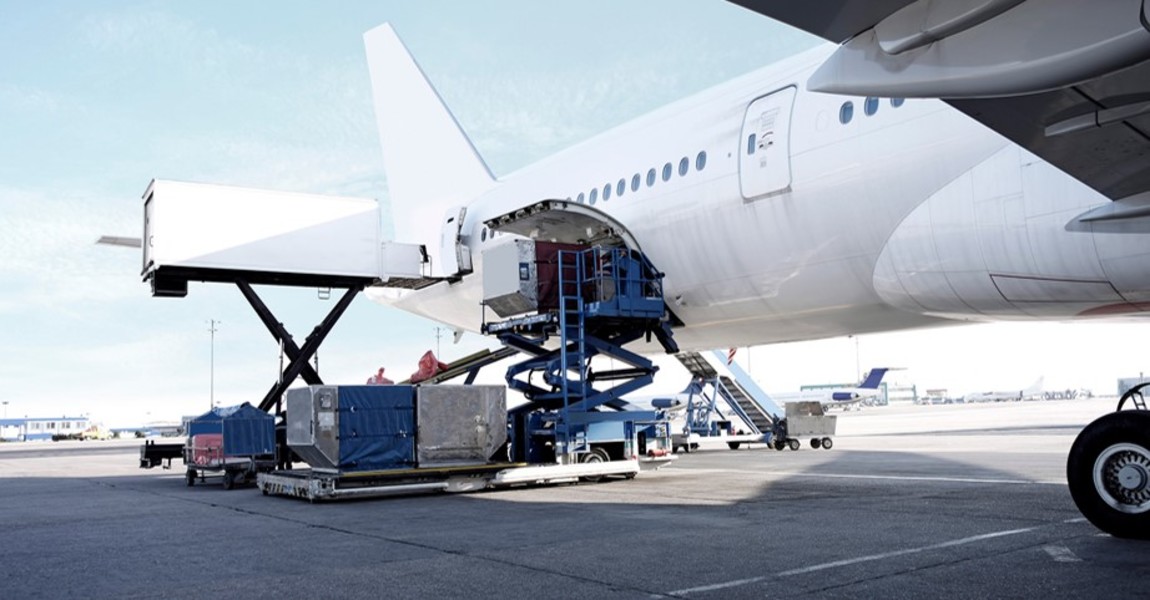 unisys's tweet photo. Explore how Spirit Air Cargo Handling, in partnership with Unisys, is enabling efficient and reliable air cargo handling services. https://t.co/NP8Snw2g7J #Digistics https://t.co/hLzBa6hFB6