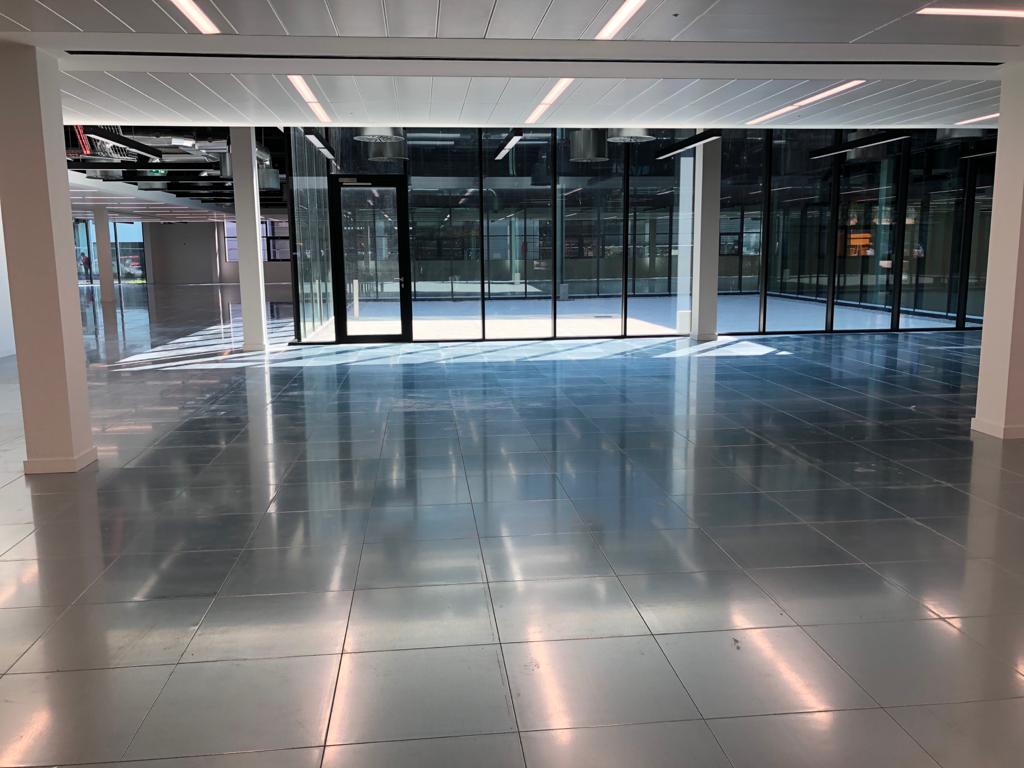 ScottOsbornLtd's tweet photo. Breathing new light into this office space. Our project at 210 Wharfedale Road nearing completion. Thanks to @spratleyprtnrs @FrasersUk @RidgeLLP @QuinnRoss a great team effort to get this completed in difficult times #refurbishment #winnersh #exposedservices https://t.co/pQYVaExbdy