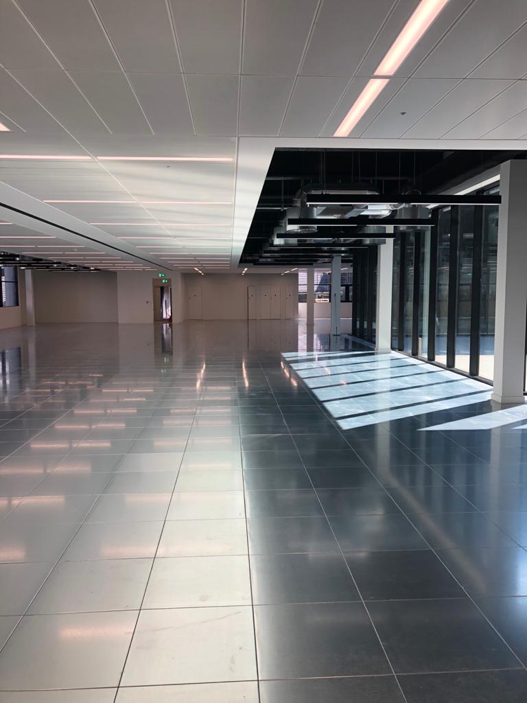 ScottOsbornLtd's tweet photo. Breathing new light into this office space. Our project at 210 Wharfedale Road nearing completion. Thanks to @spratleyprtnrs @FrasersUk @RidgeLLP @QuinnRoss a great team effort to get this completed in difficult times #refurbishment #winnersh #exposedservices https://t.co/pQYVaExbdy