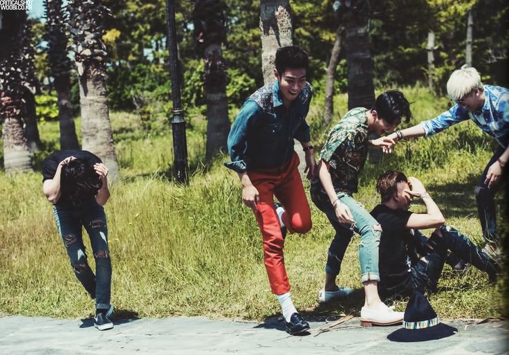 aldajiyongi's tweet photo. The best musicians, actors, comedians and the best people that we would ever meet♥︎ 1+4. Forever, always, no matter when the last farewell comes, tonight, maybe even never, we will stick with you. Happy 14th Anniversary\(^o^)/ 

#14YearsWithBIGBANG #BIGBANG @YG_GlobalVIP https://t.co/h2oEH6CwNe