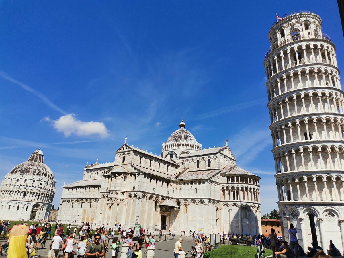 blancaesmo_'s tweet photo. Les quiero regalar este paisaje. El domingo conocí la #TorrePisa y los monumentos aledaños. ¡Hermosura! #Pisa #Firenze #Italia #ferragosto2020 https://t.co/rTah1rPxIG