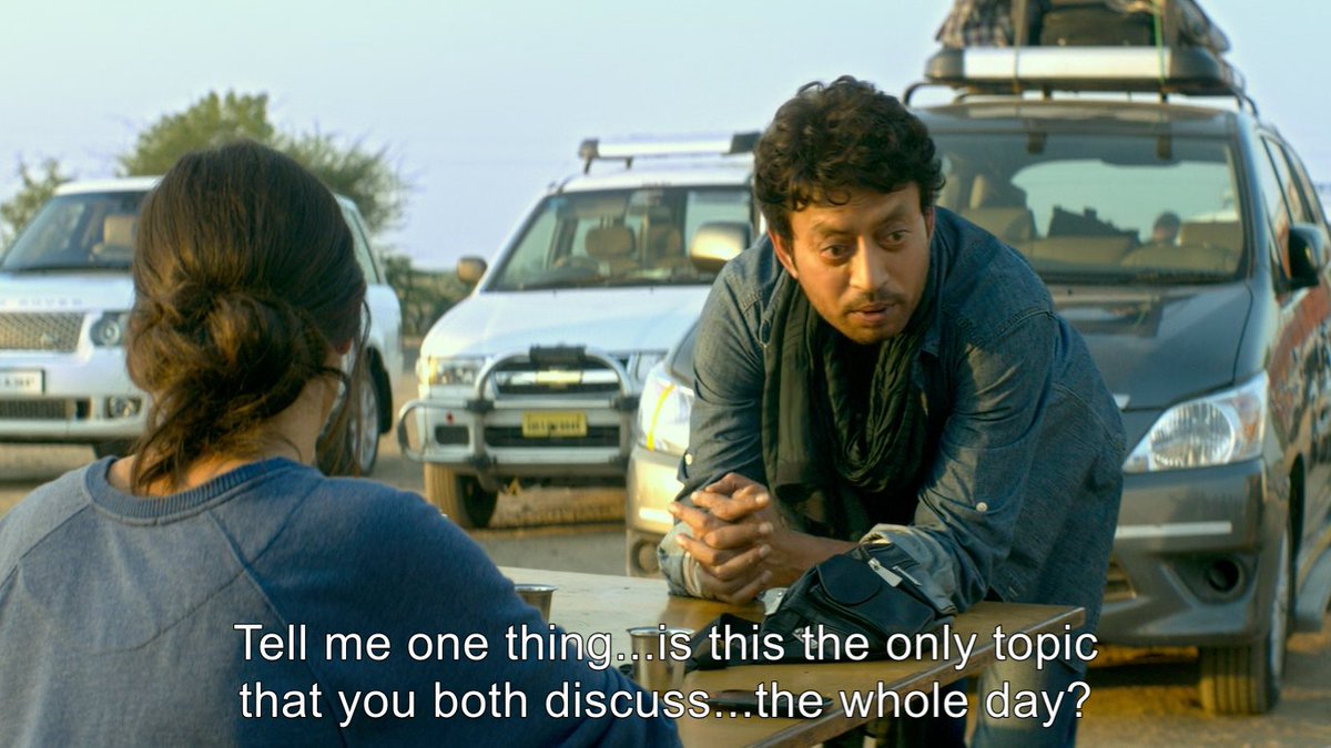 Bhaskor is too particular that Rana doesn't get sympathy or any emotion from Piku. He has all her attention, isn't it? Look how curious is she inquiring on his job and stuff. And I want to make a special thread on the witty one-liners by Rana. Gee, he's a charmer. Just like me!