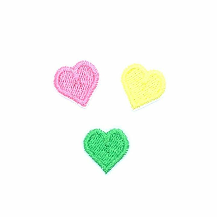 alinebordados's tweet photo. Mini CoraΓ§Γ΅es #alinebordados #patch #patchbordado #adesivo #artesanato #bordado #decorar #moda #customizar #roupas #camiseta #jaqueta #bolsa #mochila #enxoval #festa #aniversario #minipatch #coraΓ§Γ£o #coracao #amor #love https://t.co/W2V5EKYNm1