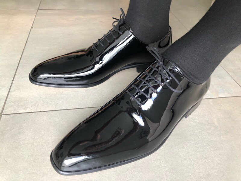 New patent leather wholecut #shoes 🖤
.
.
#shoesfetish