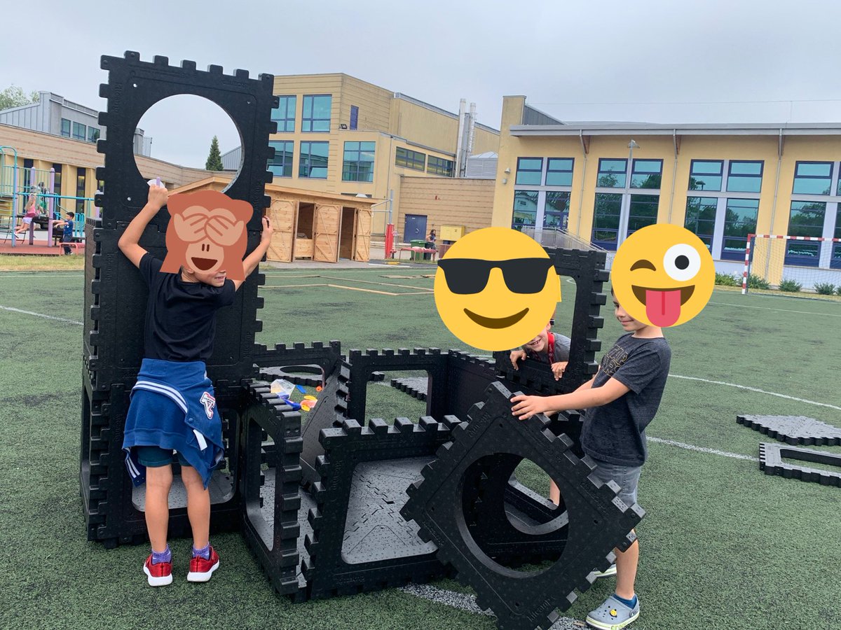 BarnesAubri's tweet photo. Fantastic first day of Opal play at ASW @ASW_Warsaw @asw2HA @mlrose14 @FladagerJ @OPALOutdoorplay #playbased #pyp #firstdayofschool #inquirybased https://t.co/NkR2CahJjD