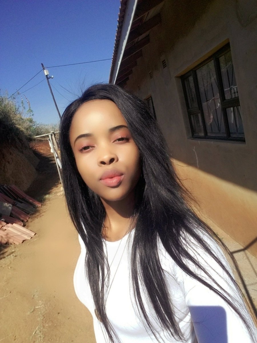 PuseletsoMkhize's tweet photo. I'm still alive njalo ❤❤ https://t.co/pep3AoKYHD