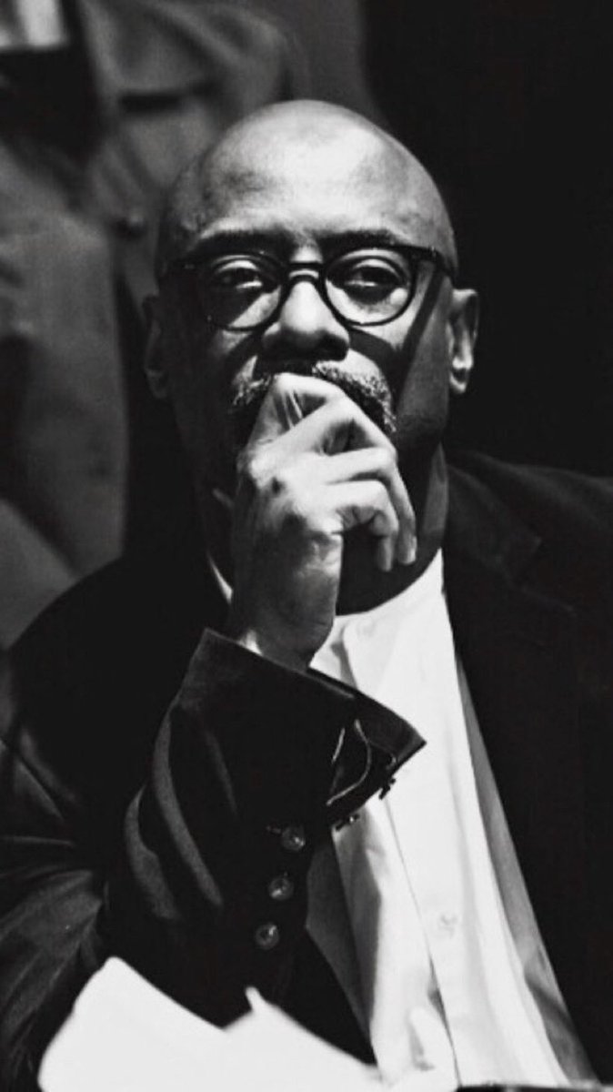 I think you’re a great actor I wish you many blessings.”Me: “I have said repeatedly, that I support the President’s policies and it has nothing to do with my ‘liking’ him. He’s the President of the United States, not my friend.